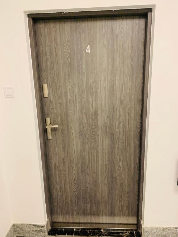Apartament Walczaka 22 Miejsce Parkingowe 고르주프비엘코폴스키 외부 사진